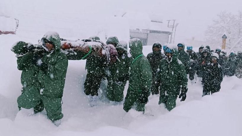 Four dead and several missing after India avalanche