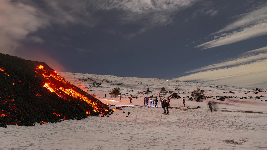 Thousands of tourists flock to see Mount Etna eruption, blocking emergency services