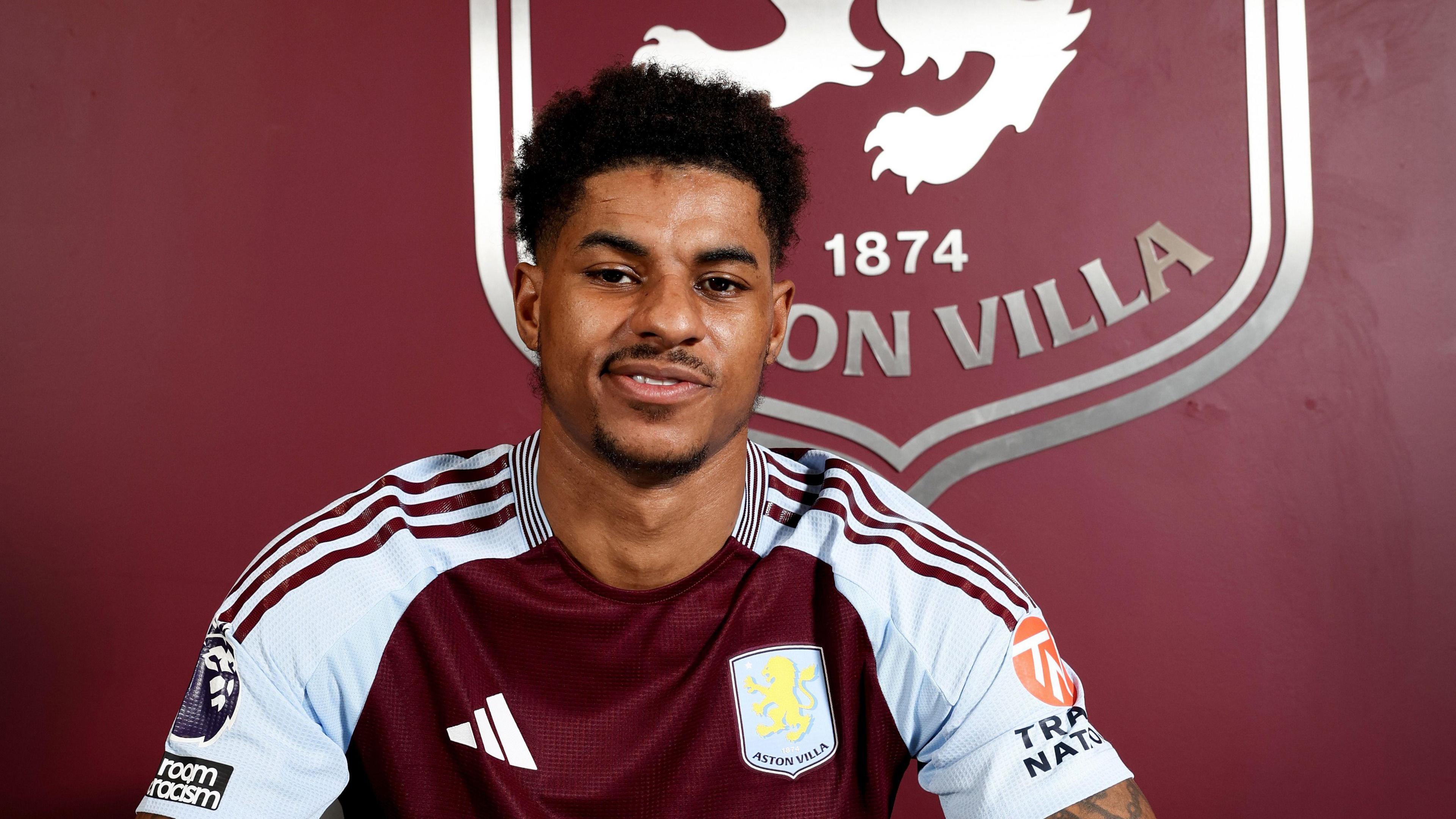 Villa complete Rashford loan deal