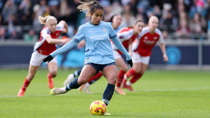 Mary Fowler double in vain as Manchester City loses 4-3 to Arsenal in Women's Super League