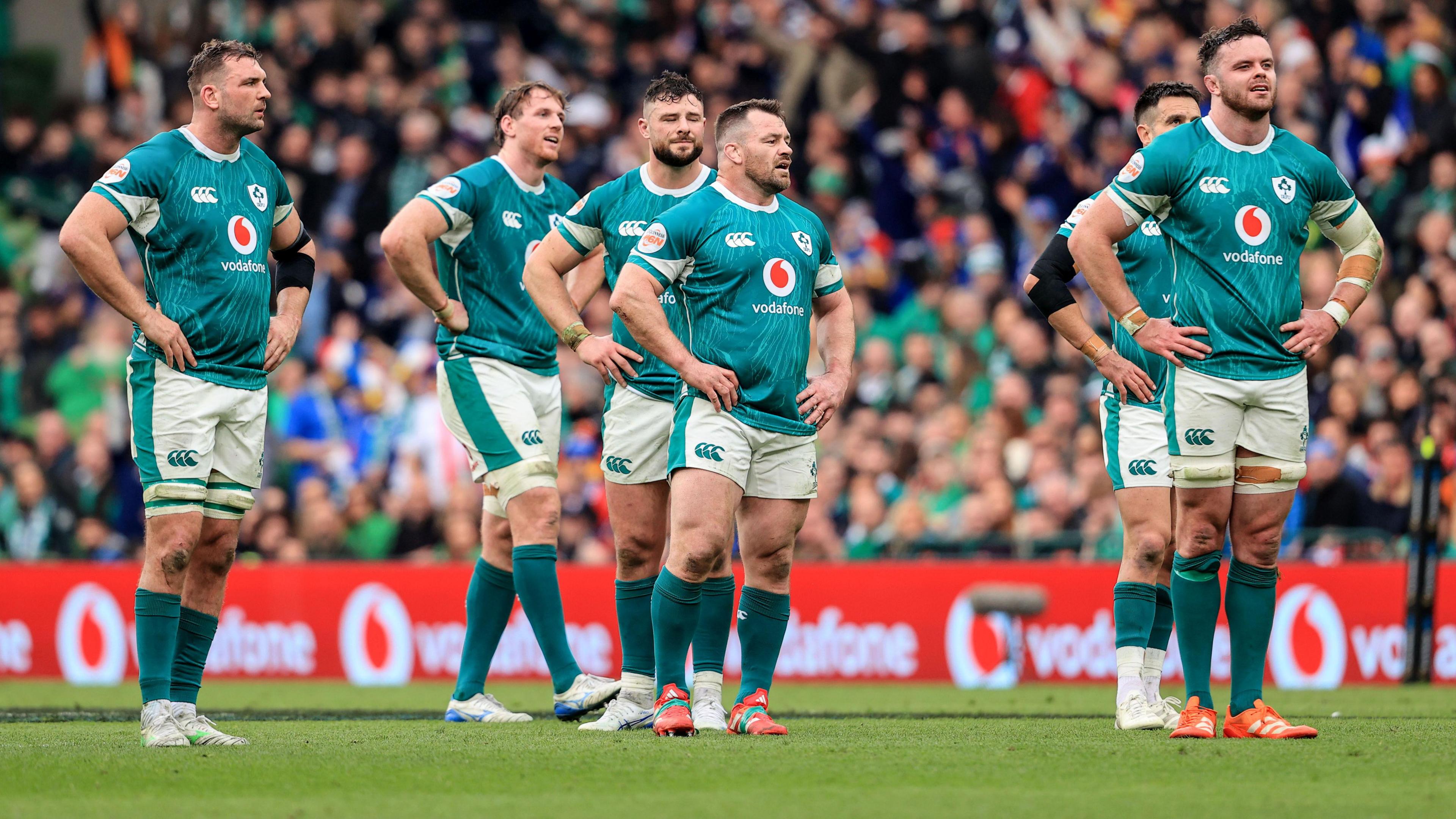 Ireland 27-42 France: 'Free-scoring Bleus leave Irish history tilt in tatters'