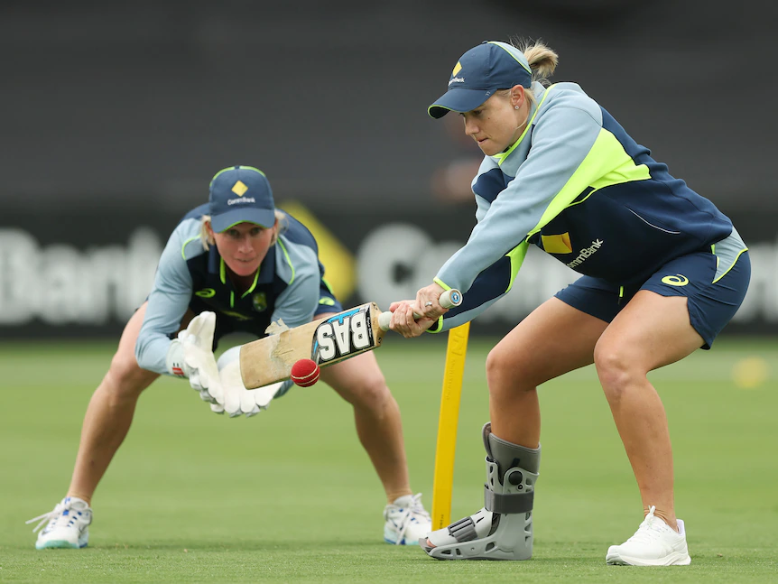 Alyssa Healy in doubt ahead of historic Ashes Test between Australia and England at MCG