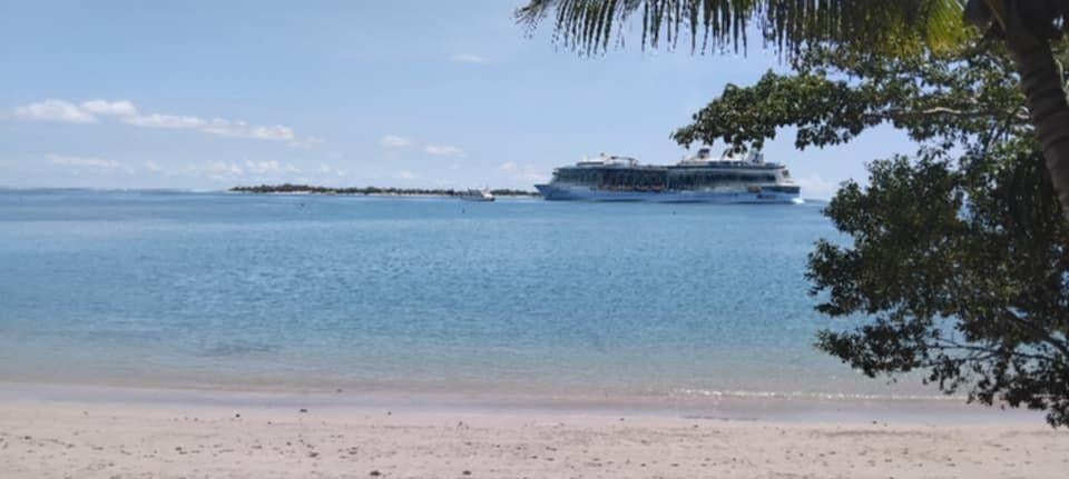 Port Vila CBD closure affects tourism vendors at Mystery Island