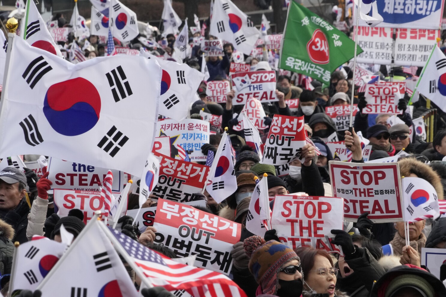 Impeached South Korean president's lawyers slam detention efforts as acting leader warns of clash