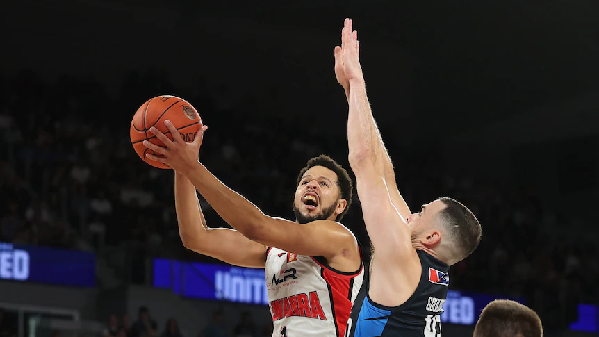 Illawarra Hawks level NBL finals series with road victory over Melbourne United in game two