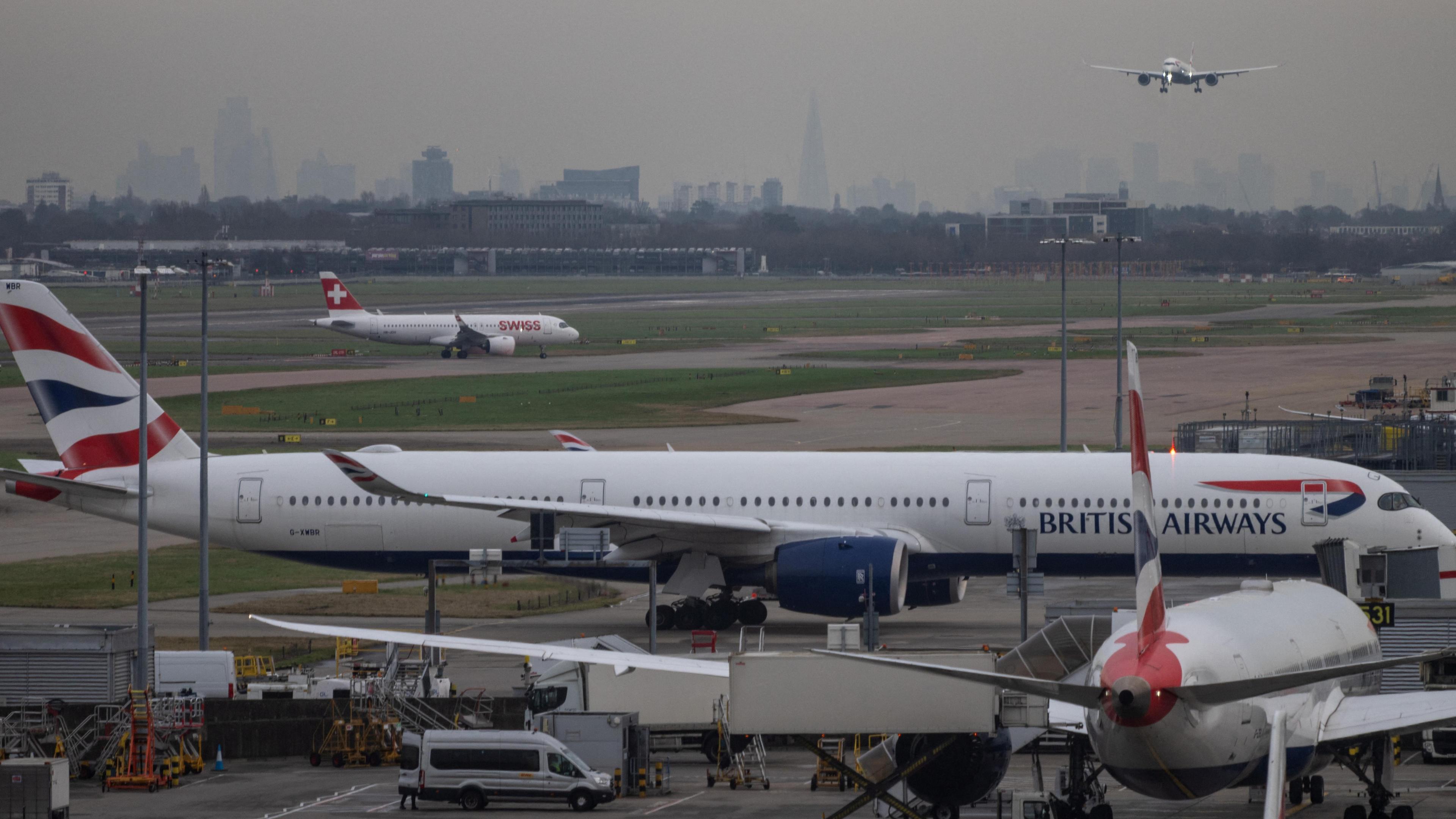 Heathrow Airport: 'Change funding or third runway won't happen'