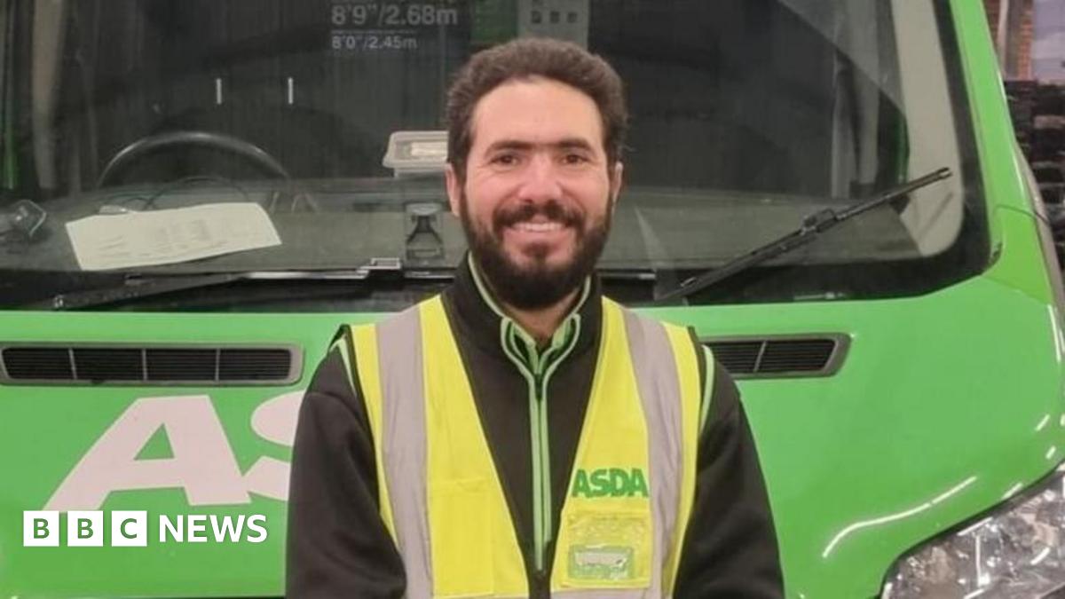 Asda supermarket delivery driver saves life of diabetic customer