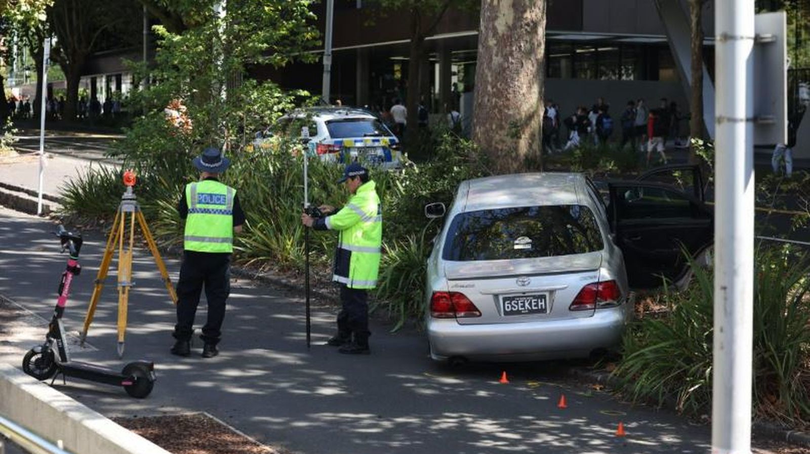 Car seen 'swerving' by Auckland Uni before flying across pavement, injuring five