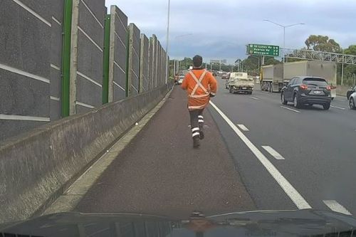 Brave commuters stop runaway car on busy highway after driver suffers medical episode